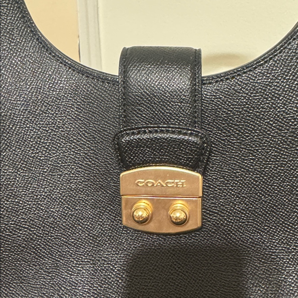 Coach Black Leather Shoulder Bag with Gold Hardware - Picture 2 of 11